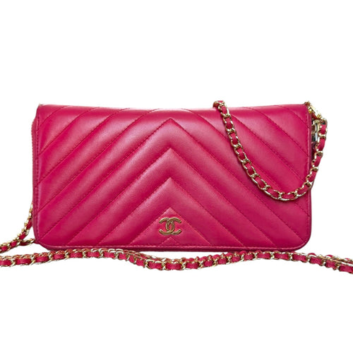 CHANEL Pink Leather V Stitch Quilted GHW Zip Wallet Chanel
