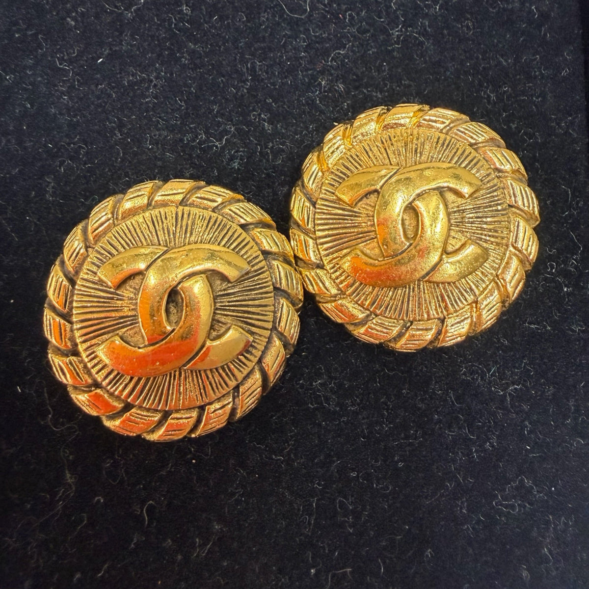 Vintage CHANEL 24k Gold Plated CC Logo Sunburst Clip Earrings Chanel