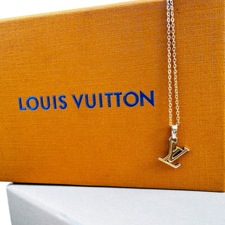 LOUIS VUITTON Gold LV Logo Charm Necklace Bag Envy