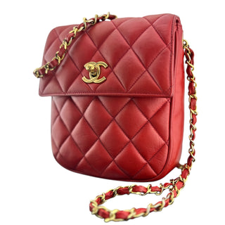 CHANEL Red Lambskin Turnlock Flap Chain Bag Chanel