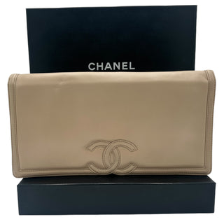 CHANEL Lambskin Clutch/Waistbag Chanel