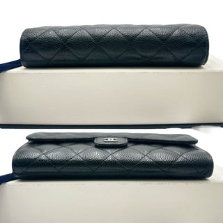 CHANEL Caviar Classic Flap Gusseted Wallet Chanel