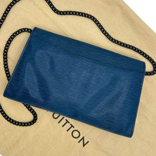 LOUIS VUITTON Epi Art Deco Clutch and Added Chain Louis Vuitton