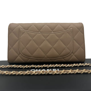 CHANEL Caviar Classic Flap Gusseted Wallet Chanel