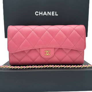 CHANEL Caviar Classic Flap Gusseted Wallet Chanel