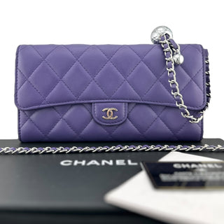 CHANEL Lambskin Classic Flap Gusseted Wallet Chanel