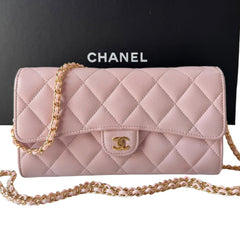 CHANEL Pale Pink Caviar GHW Classic Flap Gusseted Wallet Chanel