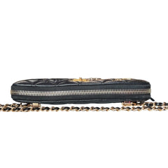 CHANEL Black Quilted Leather Lucky Charms 2.55 Reissue Zip Wallet Chanel
