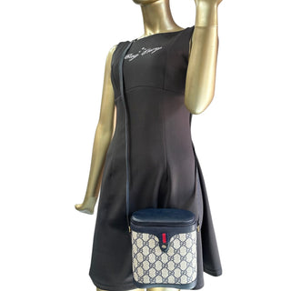GUCCI Sherry Navy Crossbody Bucket Bag Gucci