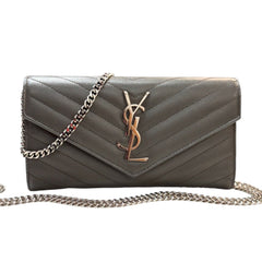 SAINT LAURENT Grey Grained Leather Chevron Cassandra Clutch with Chain Saint Laurent