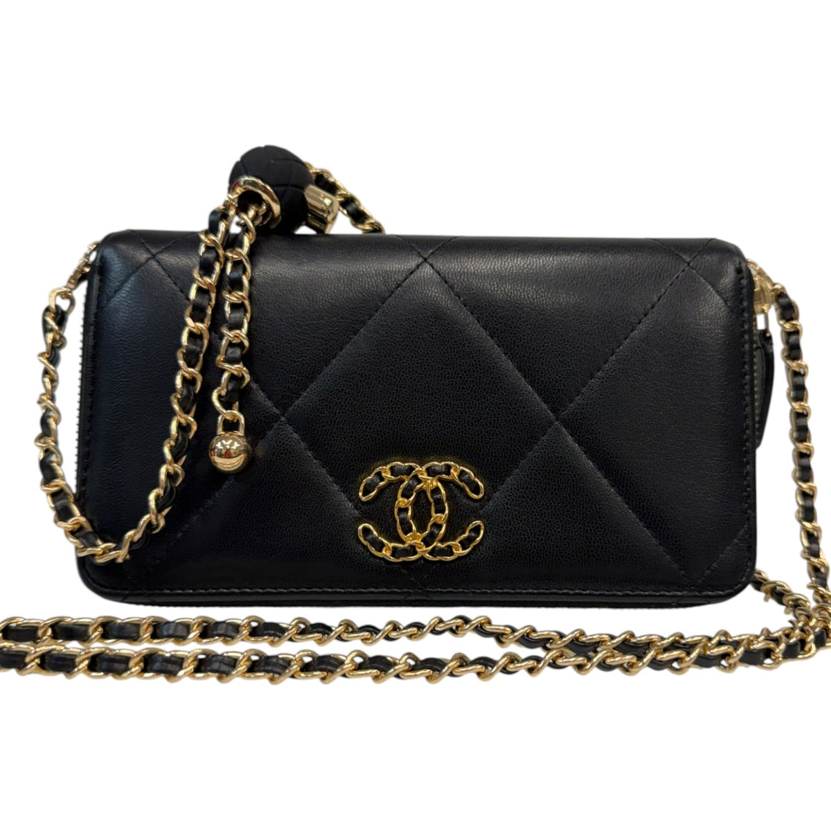 CHANEL 19 Black Quilted Goatskin Zip Wallet Chanel