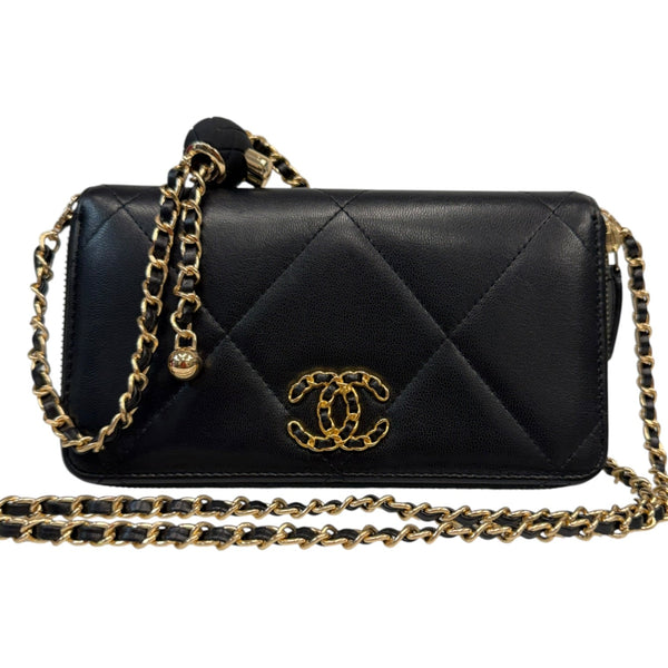 CHANEL 19 Black Quilted Goatskin Zip Wallet Chanel