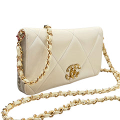 CHANEL 19 Ivory Quilted Lambskin Zip Wallet Chanel