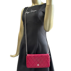 CHANEL Raspberry Lambskin Quilted SHW Zip Wallet Chanel