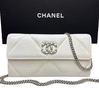 CHANEL 19 White Goatskin Large Quilt Long Flap Wallet Chanel