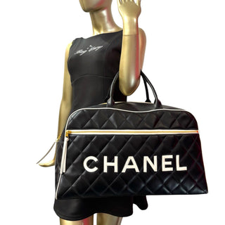 ULTRA RARE CHANEL Black/White Lambskin Logo Duffle Bag Chanel