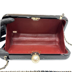 Ultra Rare CHANEL VOTEZ COCO Pearl Plexiglass Minaudiere Clutch Chanel