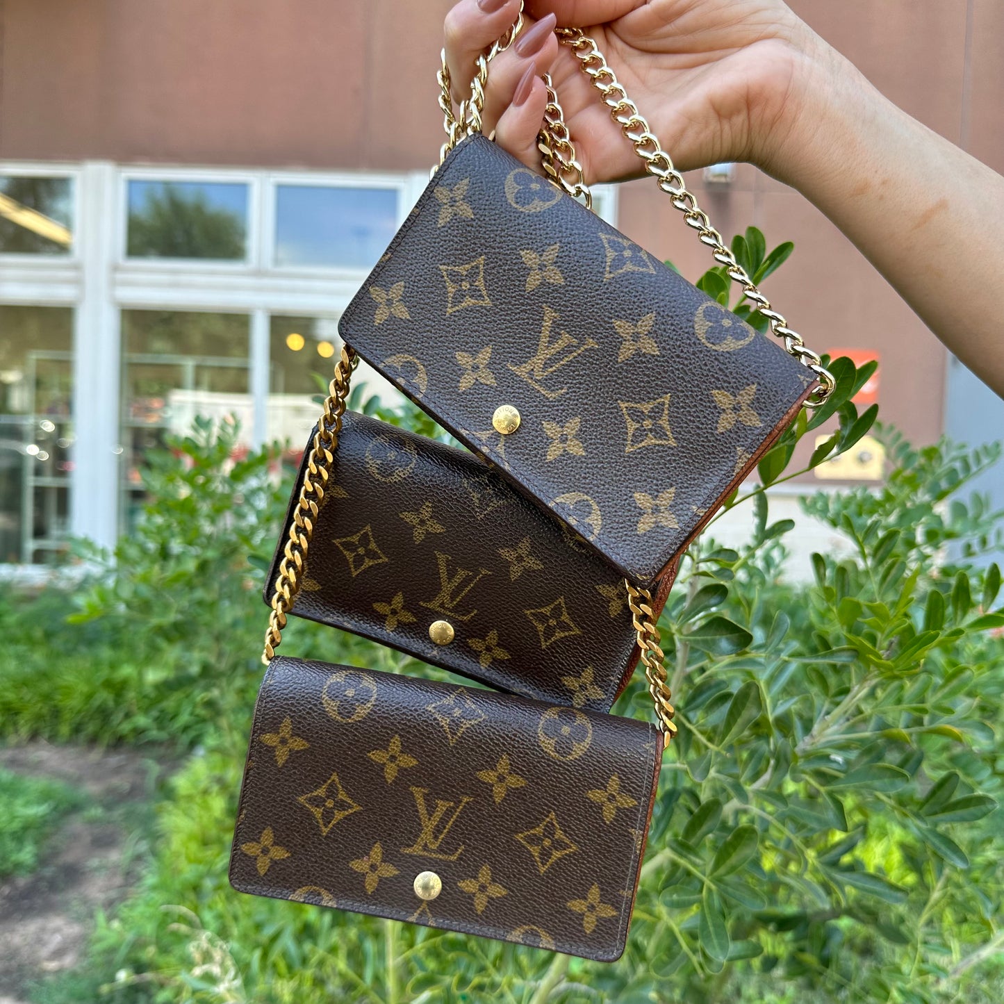 LOUIS VUITTON Monogram Porte Monnaie Billets Tresor Wallet On Chain - Bag Envy