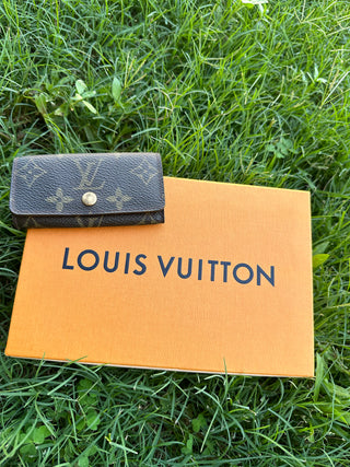 LOUIS VUITTON Monogram 4 Key Holder/Card Case - Bag Envy