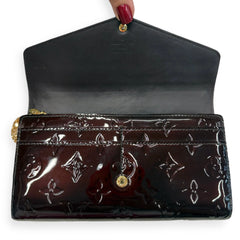 LOUIS VUITTON Aubergine Vernis Sarah Wallet with Chain Louis Vuitton
