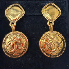 Vintage CHANEL 24k Gold Plated Quilted CC Logo Drop Clip Earrings Chanel