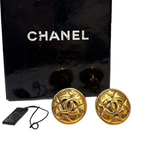 Vintage CHANEL 24k Gold Plated CC Logo Quilted Clip Earrings Chanel