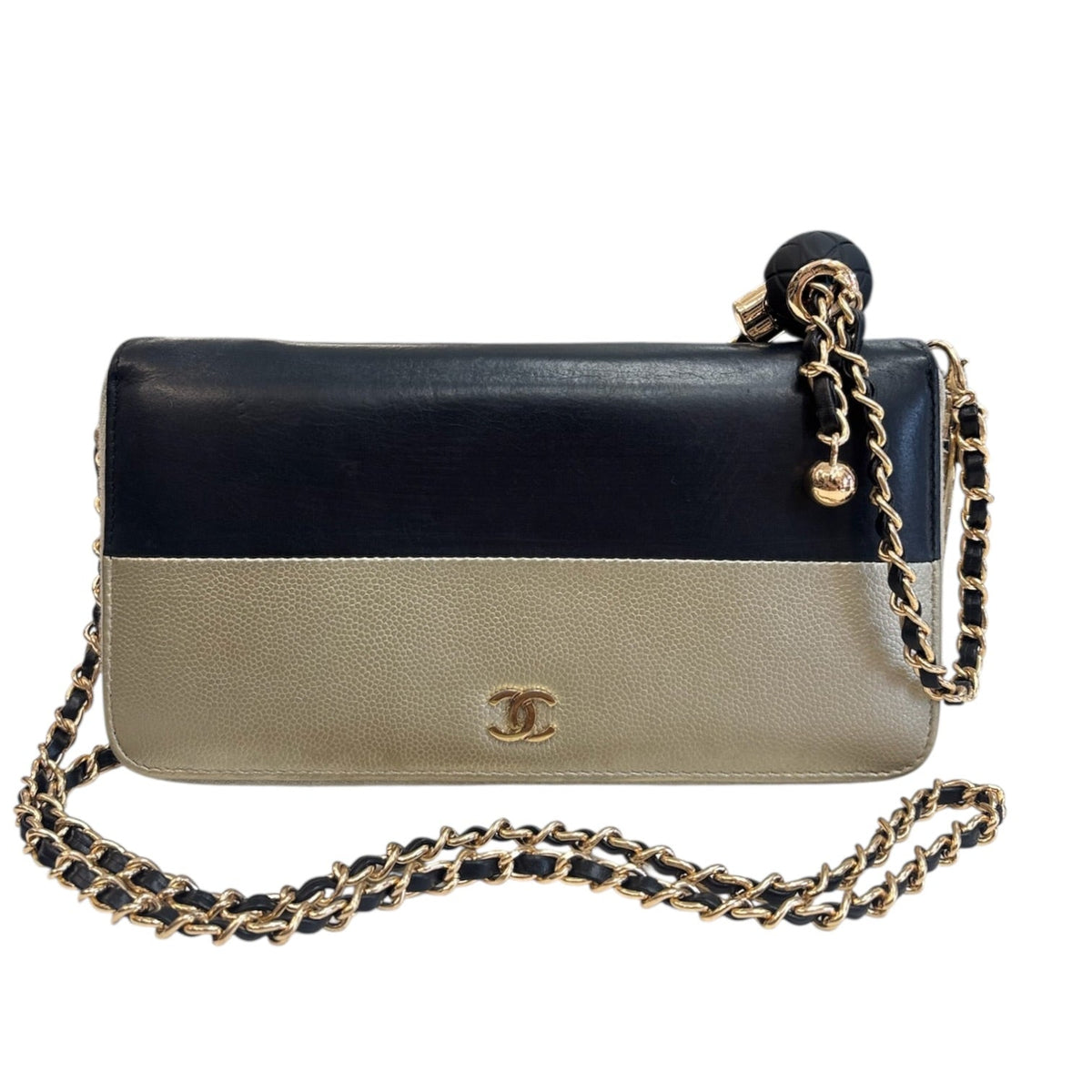 CHANEL Black/Gold Caviar Leather Zip Wallet Chanel
