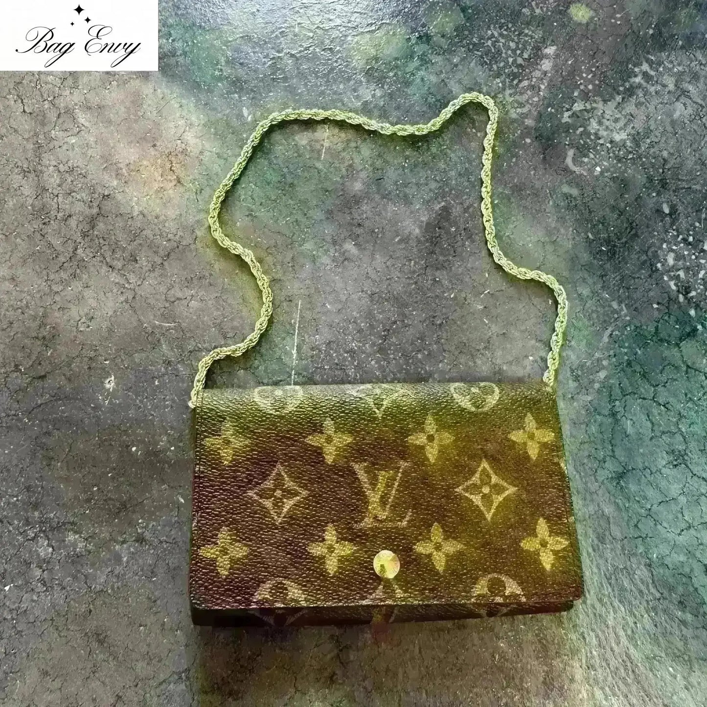 LOUIS VUITTON Monogram Porte Monnaie Billets Tresor Wallet