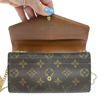 LOUIS VUITTON Monogram Sarah Wallet with added Gold Crossbody Chain/Charm Louis Vuitton