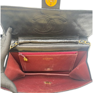 CHANEL Black Lambskin Classic Single Flap Chain Bag Chanel