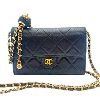 CHANEL Black Lambskin Classic Compact Wallet Chanel