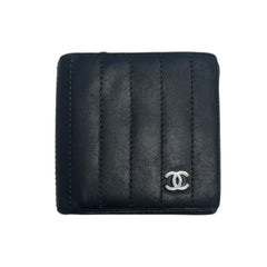 CHANEL Black Leather Bifold Wallet Gucci