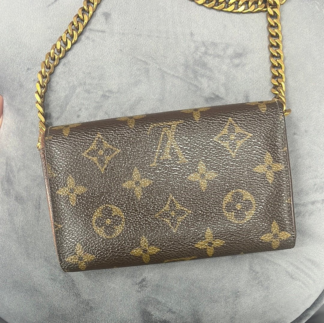 LOUIS VUITTON Monogram Porte Monnaie Billets Tresor Wallet On Chain - Bag Envy