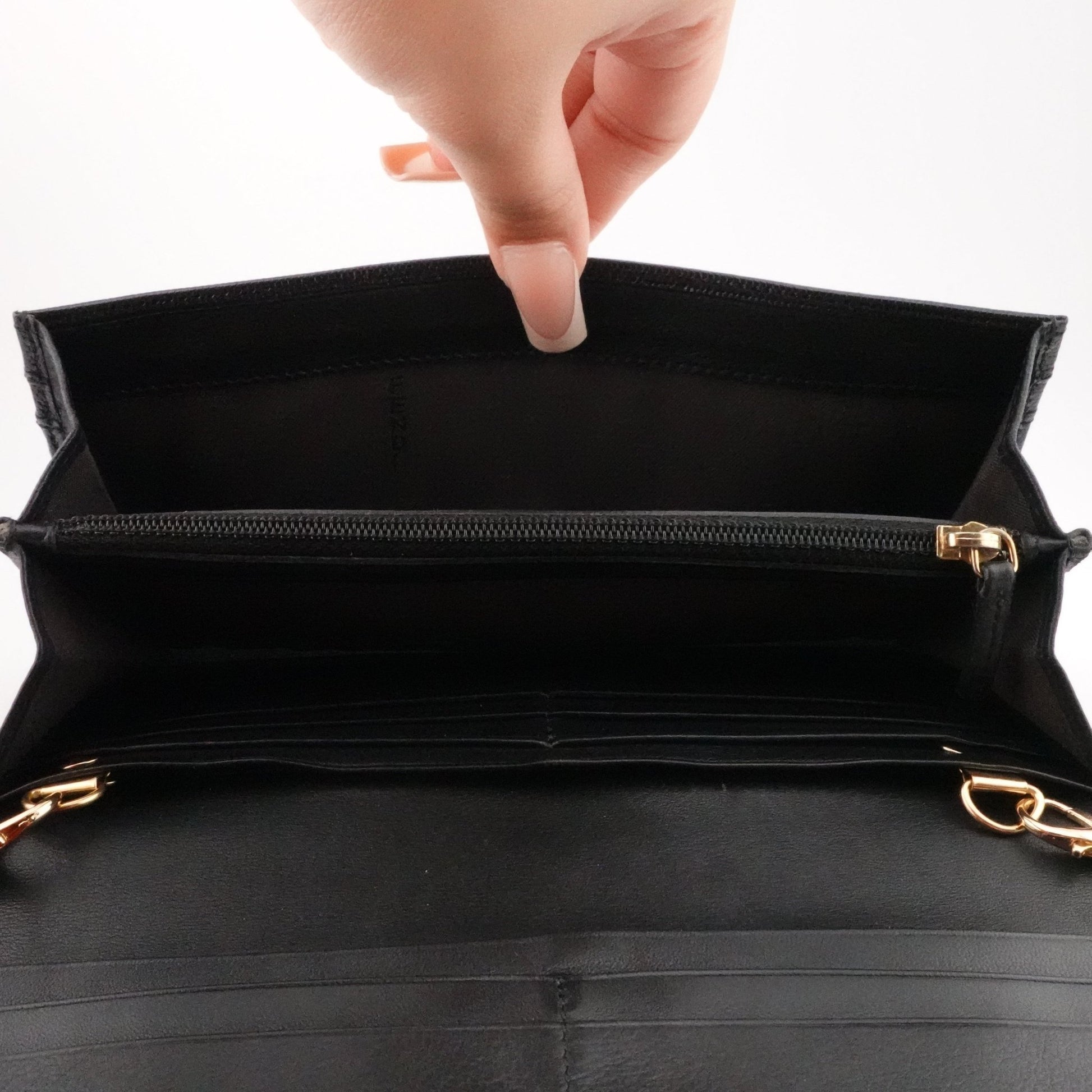 FENDI Grained Calfskin Wallet on Chain - Bag Envy
