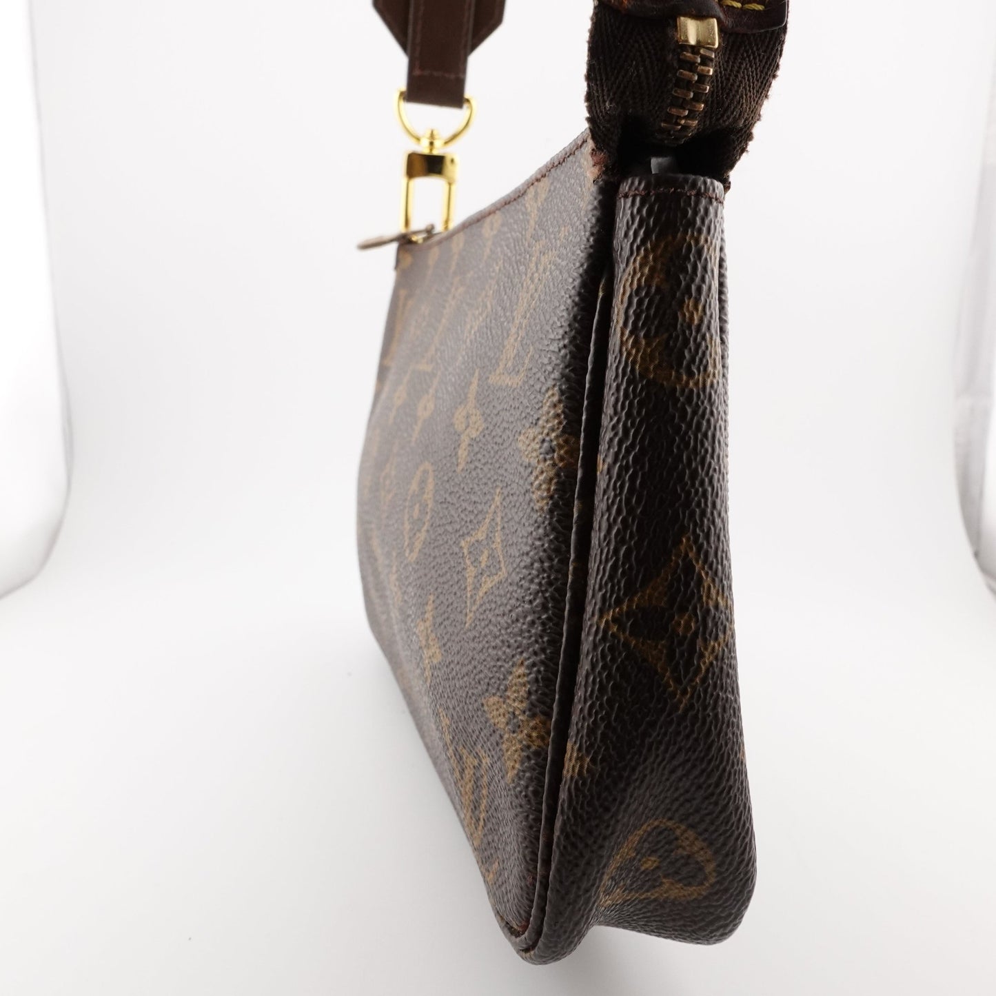 LOUIS VUITTON Monogram Pochette Accessoires with Strap - Bag Envy