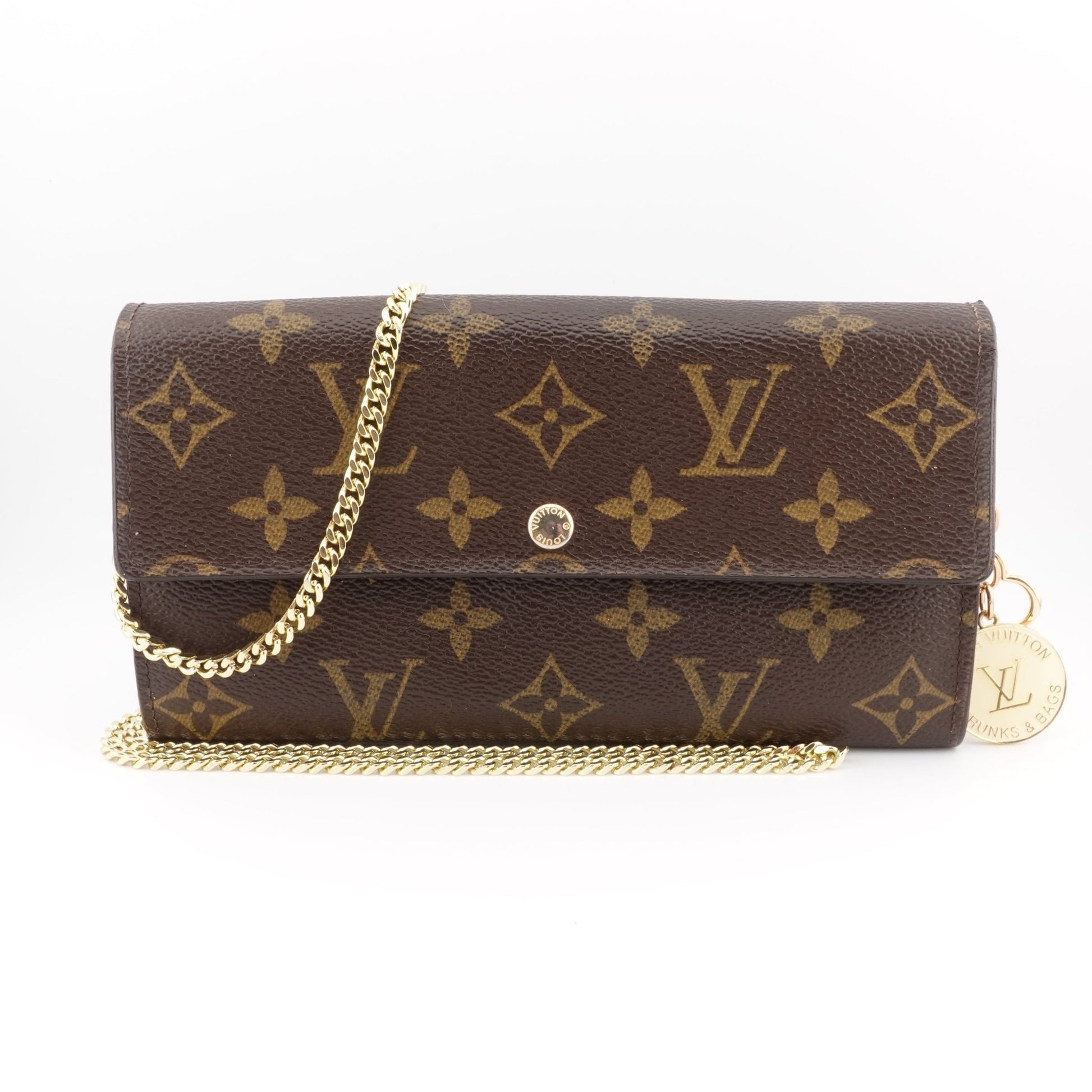 LOUIS VUITTON Monogram Sarah Wallet on Chain - Bag Envy